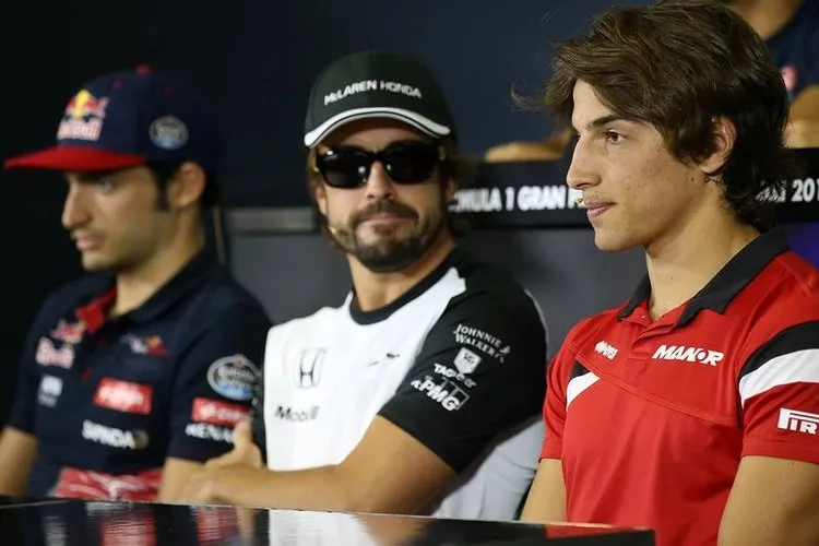 roberto merhi alonso sainz barcelona 2015