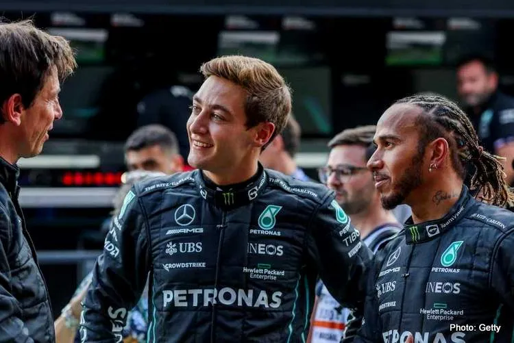 russell hamilton toto wolff mercedes
