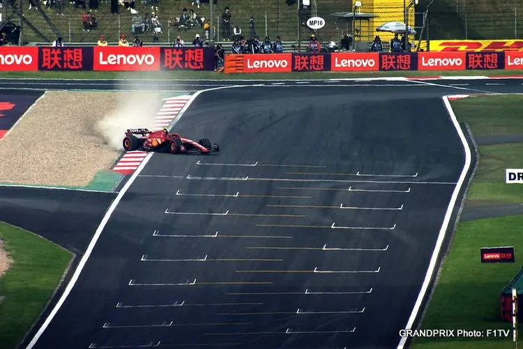 sainz crash china qualifying f1 2024