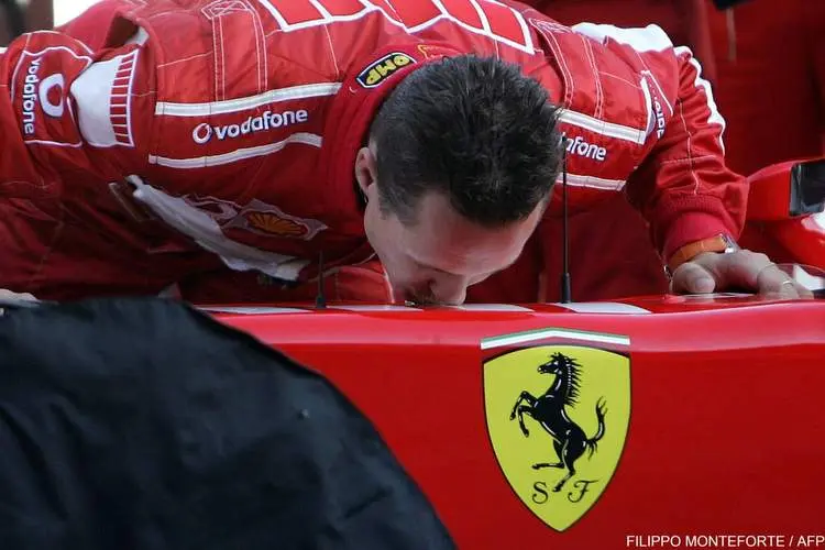 schumacher kisses ferrari