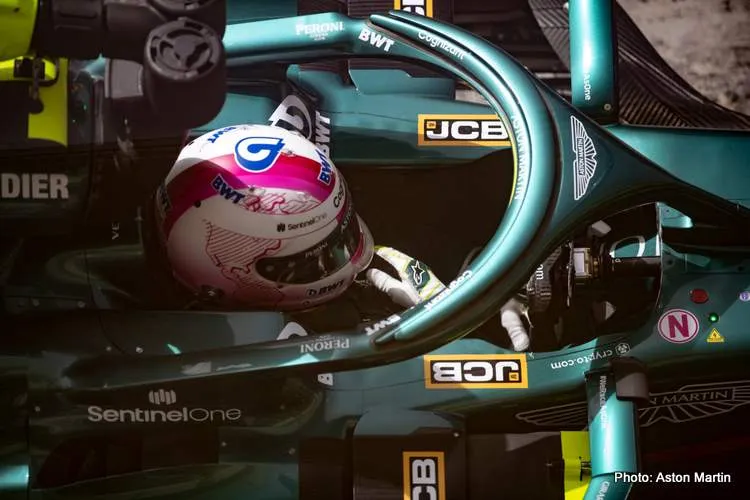 sebastian vettel aston martin bahrain f1 testing