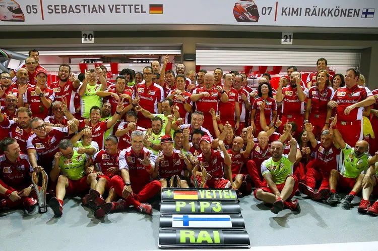 sebastian vettel f1 grand prix singapore aaf7orjg6xjx1