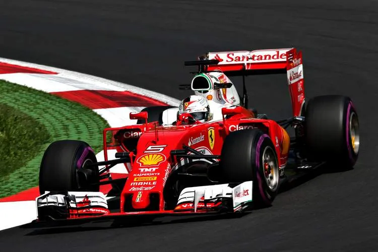sebastianvettelf1grandprixaustriapractice7vtle7rpkzdx 001