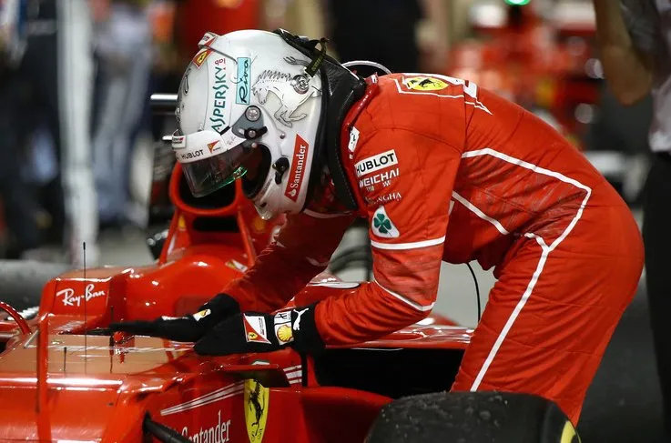 sebastianvettelf1grandprixbahrainreh5h3cizrqx