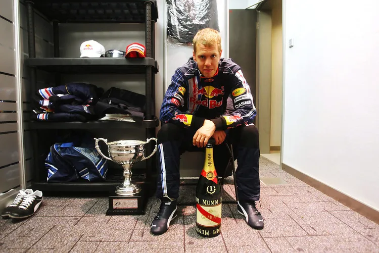 sebastianvettelf1grandprixchinaraceshll1cao0uux