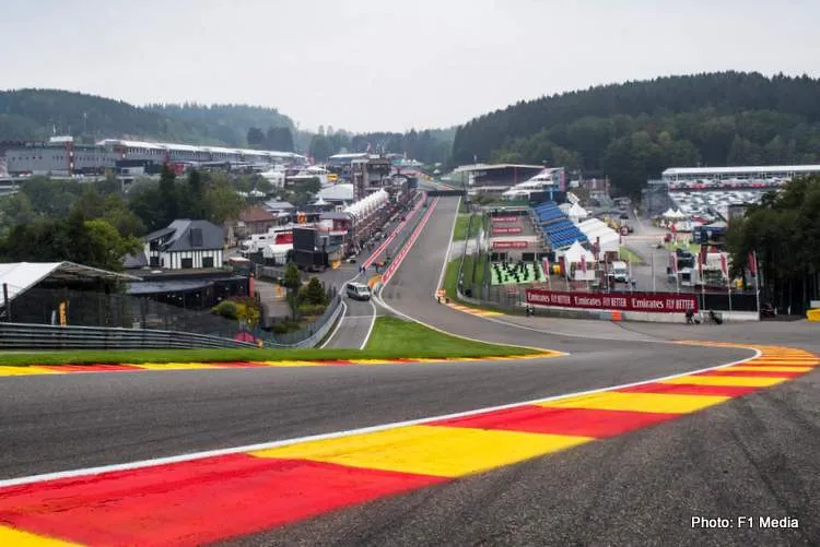 spa francorchamps eau rouge 001