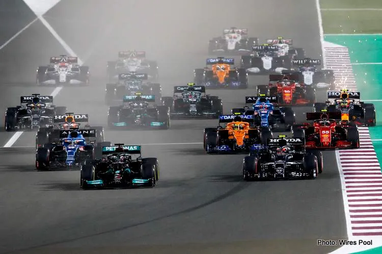 start 2021 qatar grand prix hamilton verstappen