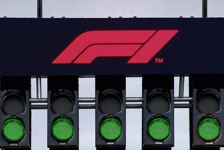 start lights f1 001
