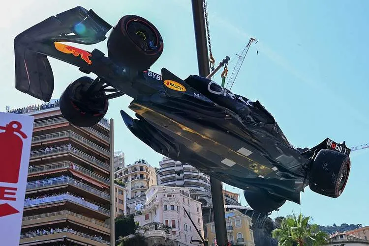 the car of sergio perez red bu