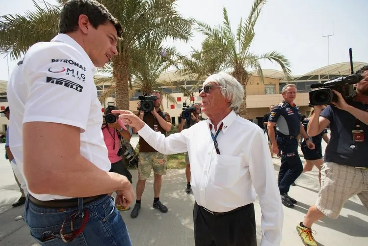 toto wolff bernie ecclestone 1024x682