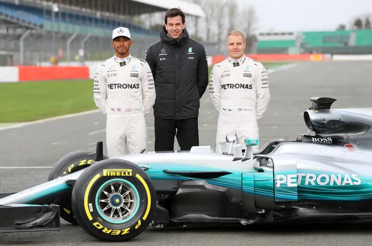 totowolffmercedesformulaoneteamlaunchgo7nbqbb wfx 001