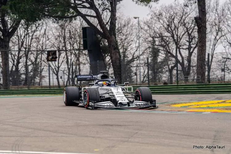 tsunoda testing imola 2022