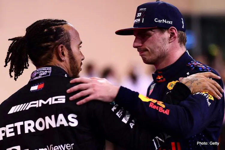 verstappen hamilton abu dhabi21 2022