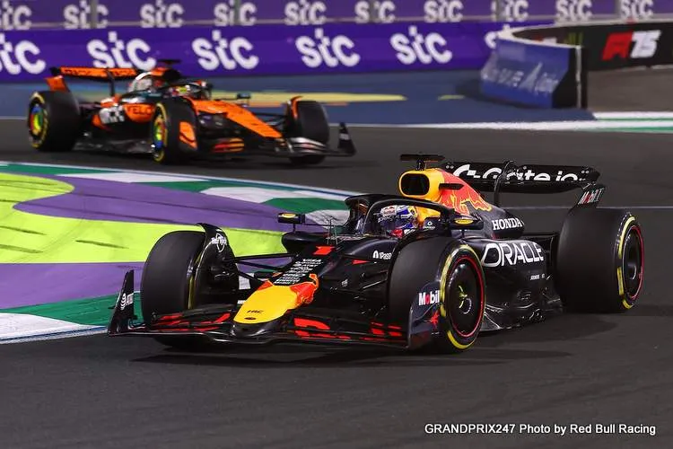 verstappen piastri jeddah 2 2025