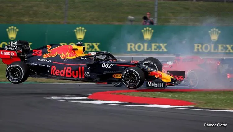 verstappen vettel crash shunt accident photo silverstone 14 jul 19 8 38 17 pm