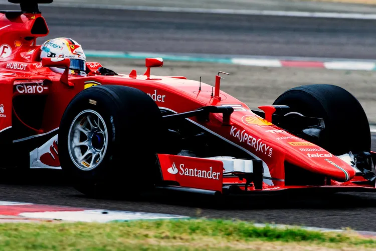 vettel ferrari fiorano pirrelli test 2017