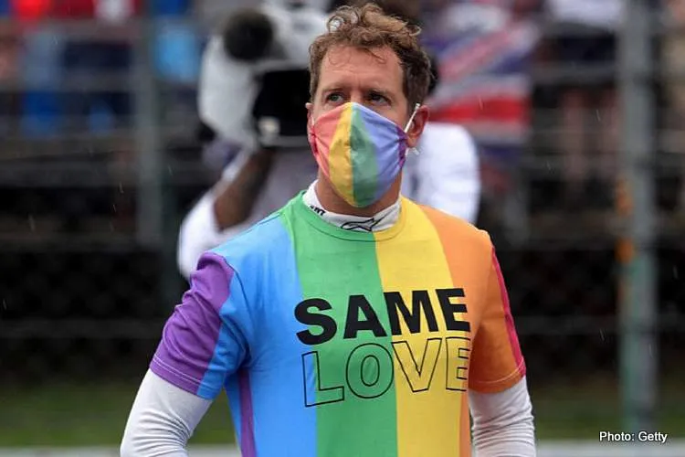 vettel protest 001