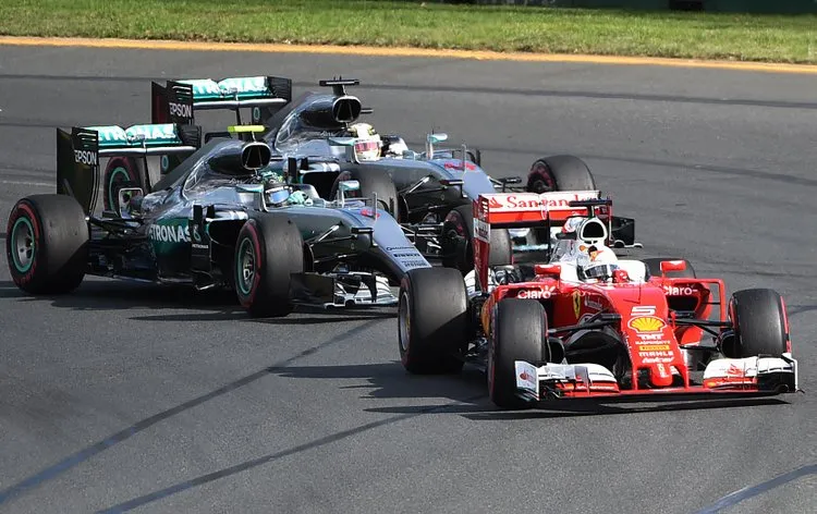vettel rosberg hamilton melbourne australia 2016 ferrari mercedes
