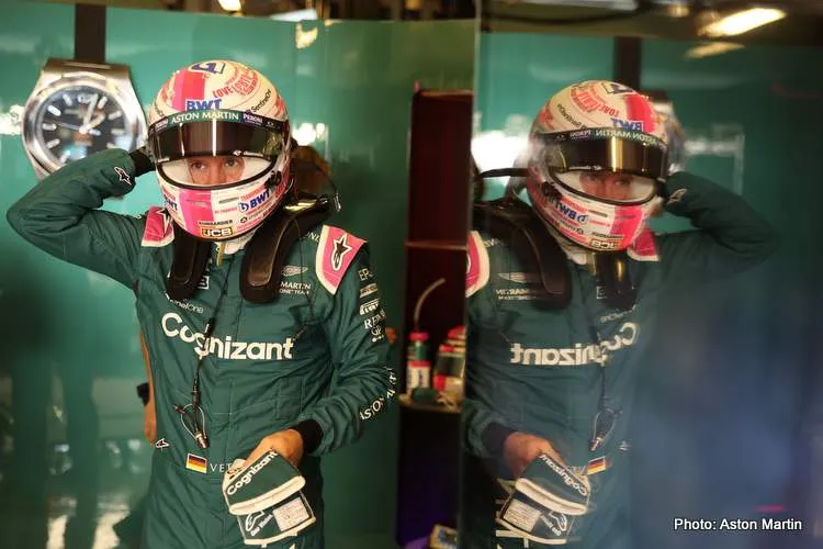 vettel uae21 2022