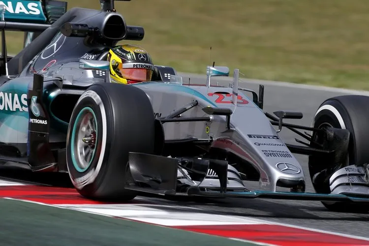 wehrlein mercedes test barcelona