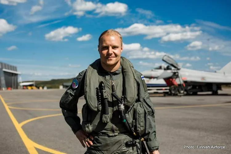 wingman bottas 001