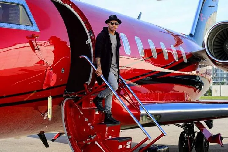wpid sports people and private jets lewis