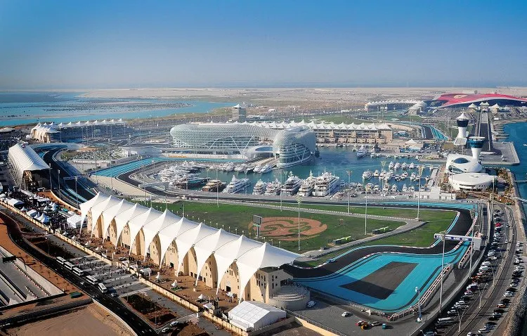 yas marina circuit aerial view 001