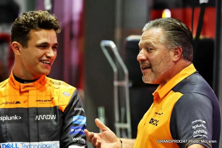 zak brown lando norris singapore 2022 pit lane getty