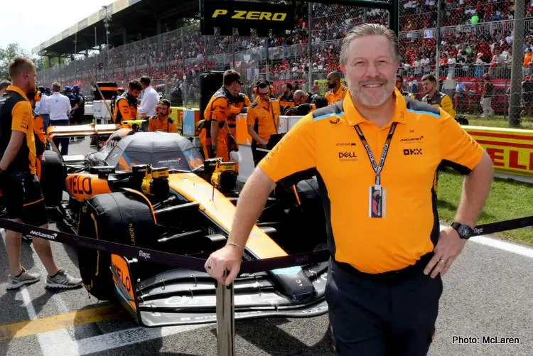 zak brown mclaren media photo f1