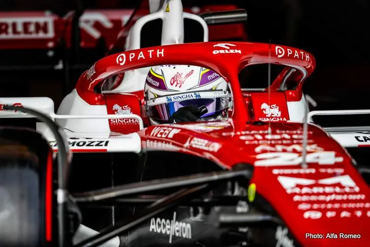 zhou f1 helmet