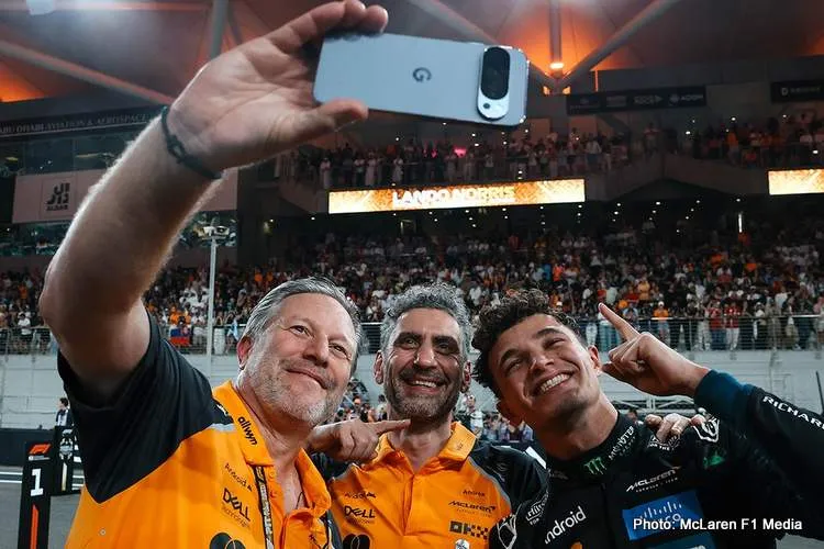 lando norris zak brown stella f1 mclaren