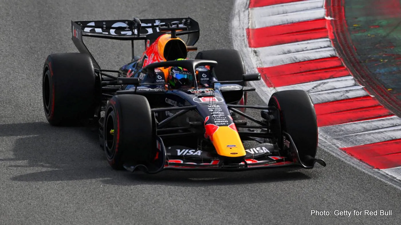 hadjar red bull f1 test barcelona-001