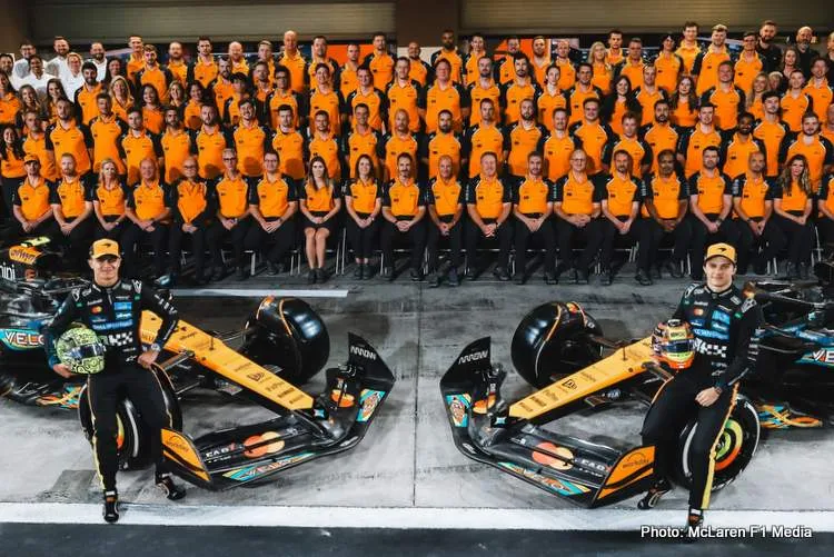 mclaren noris piastri