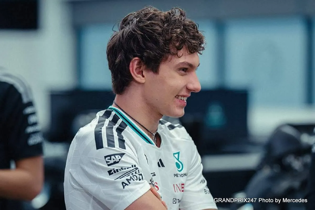 Antonelli-Mercedes-W17-Launch-2026