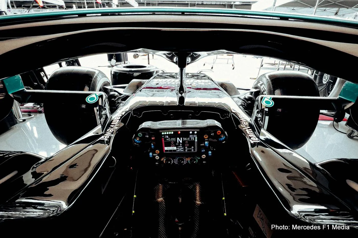 f1 reserve mercedes cockpit bottas-001