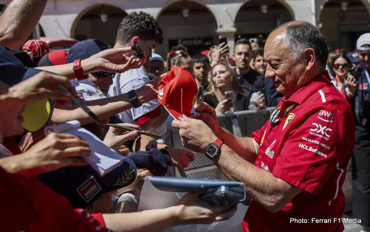 ferrari f1 fred vasseur fans _MONACO_DP_XB3_1998_ebd9e497-d4d0-4fd7-b6ba-ca9d90a69b6b
