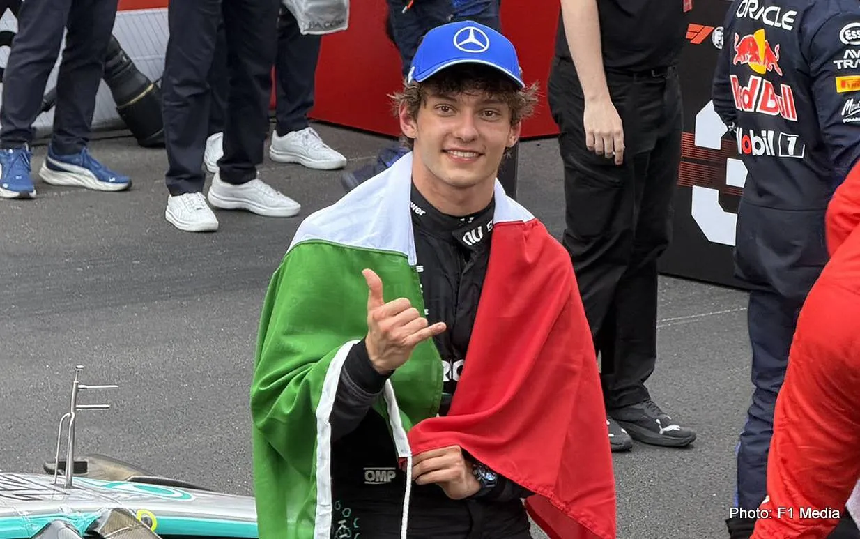 kimi antonelli winner monaco grand prix italian flag f1