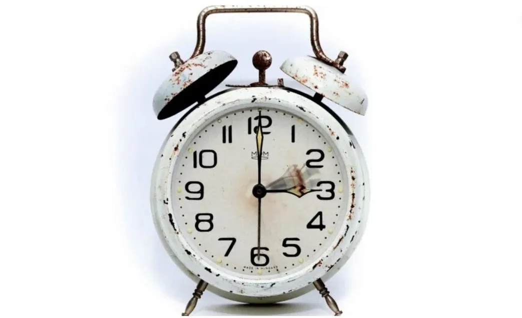 alarm clock wintertijd publiek domein