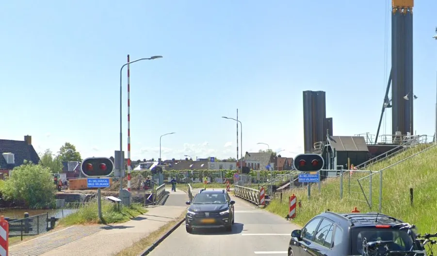 hunsingobrug en sluis zoutkamp