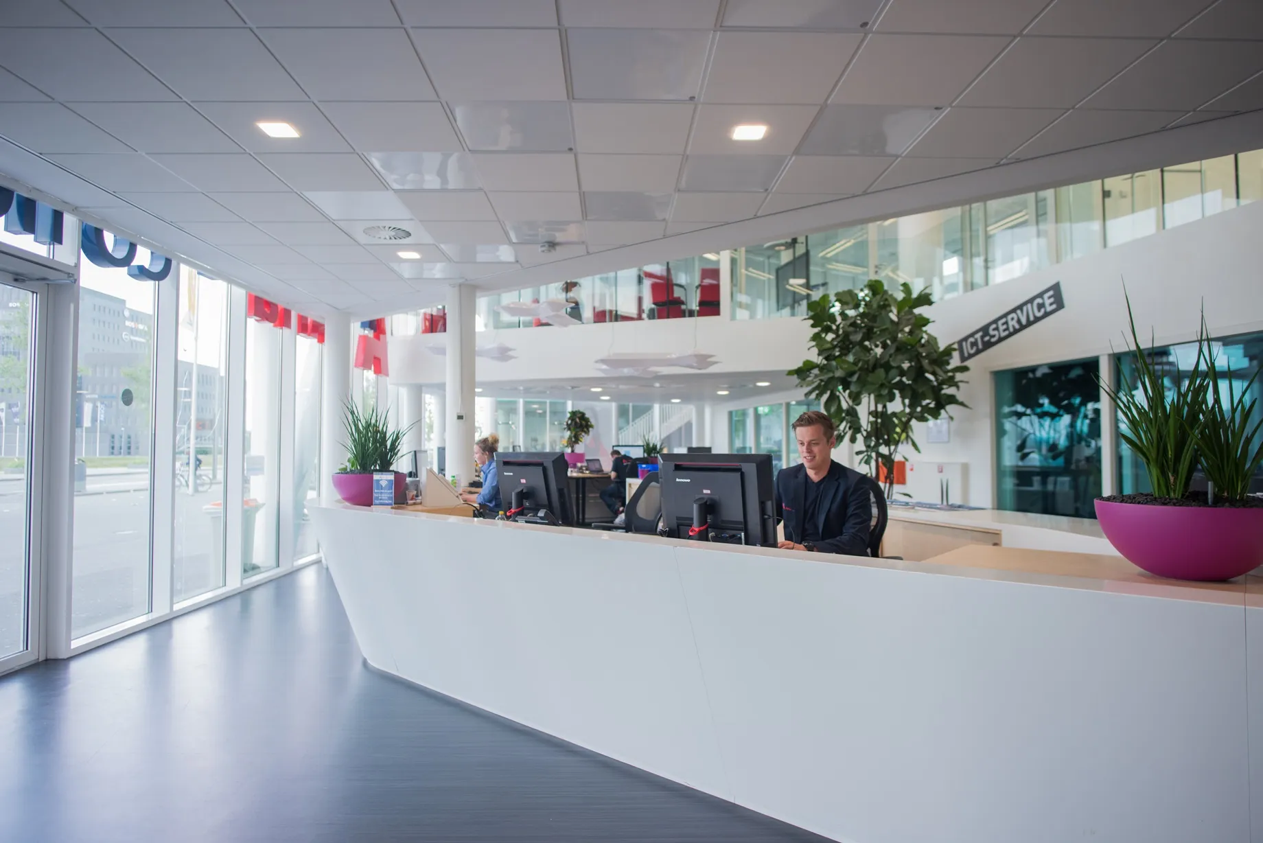 servicepunt boumaboulevard