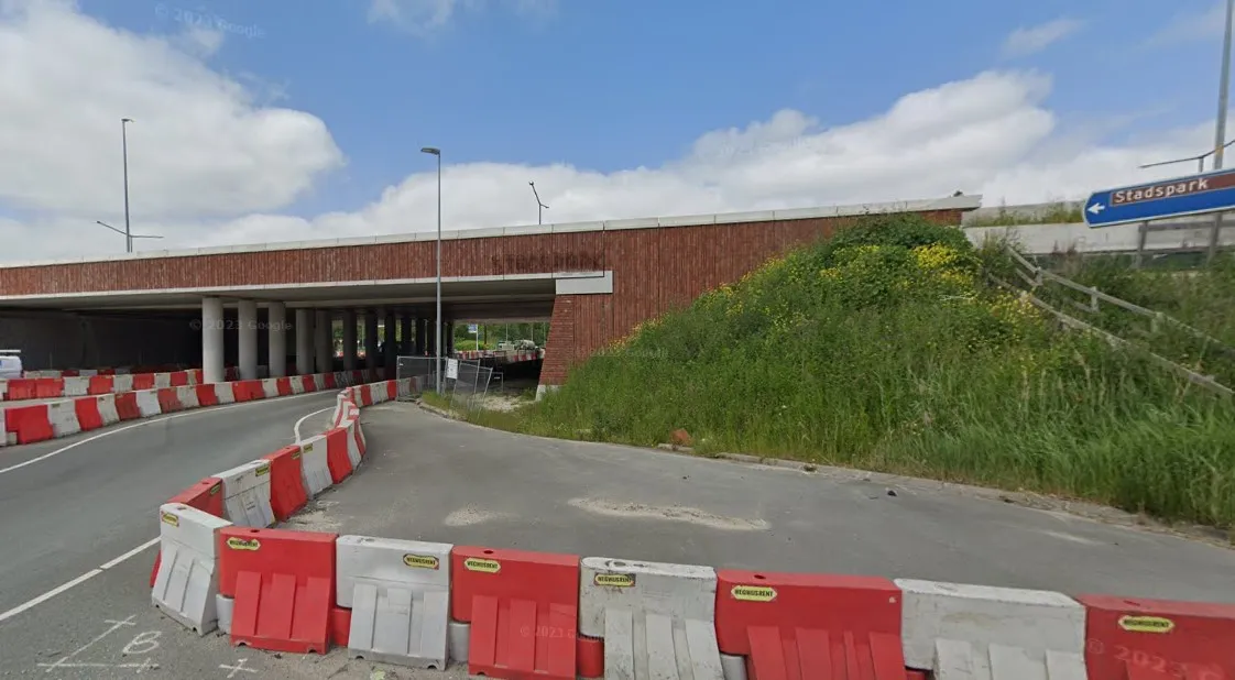 viaduct laan corpus den hoorn steen google maps