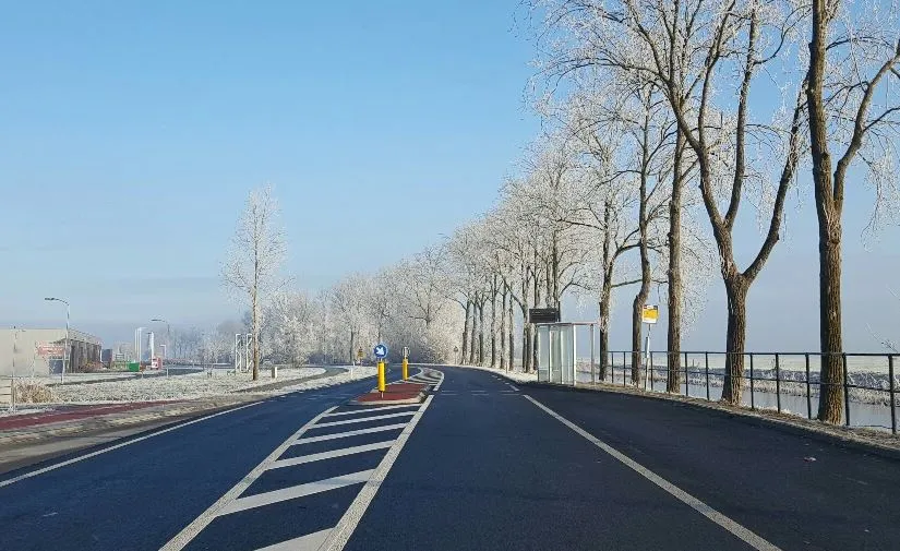 weg ten post kans op gladheid