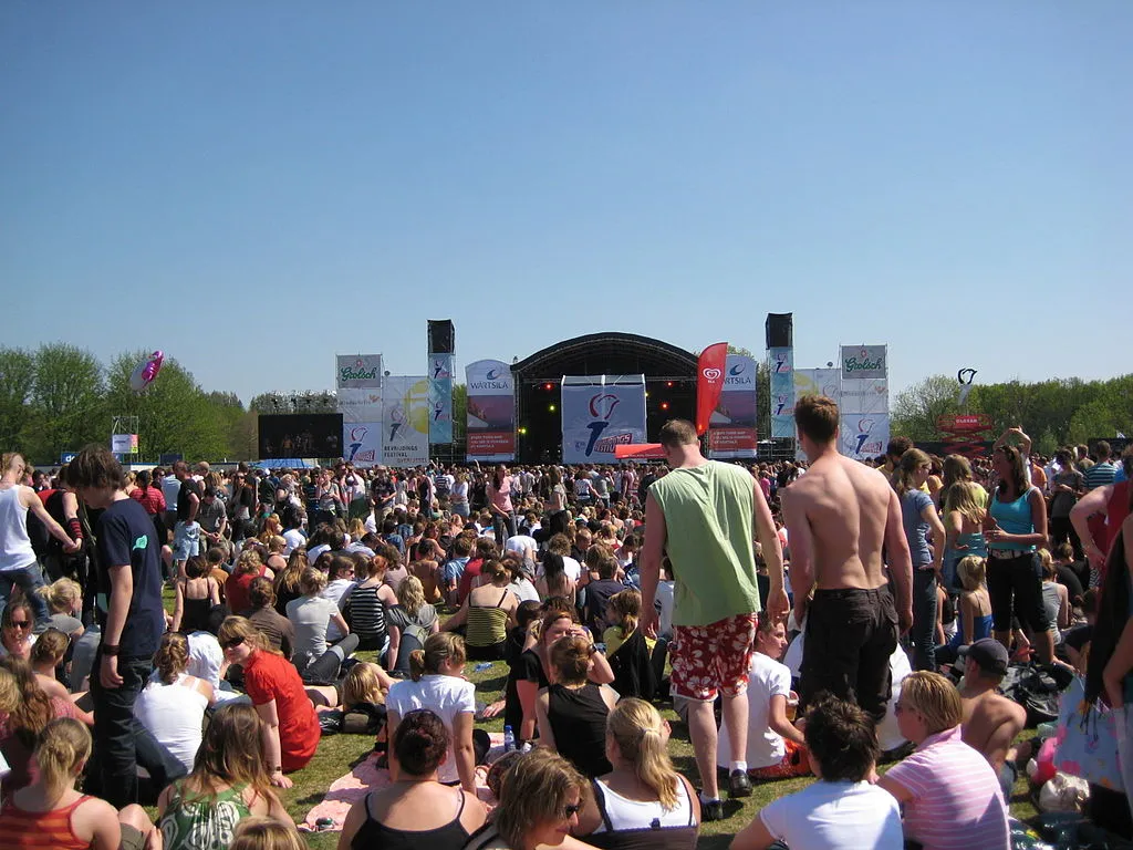 1024px bevrijdingsfestival zwolle 2008 cc by sa 25 ciell