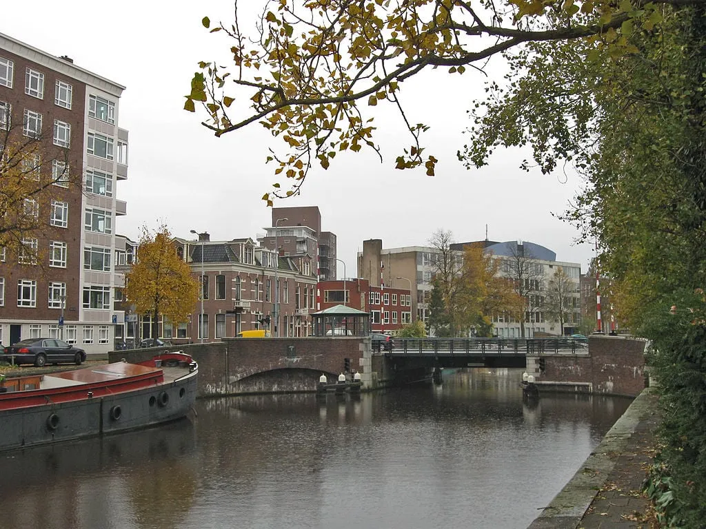 1024px groningen plantsoenbrug cc by sa 30 wikipedia cwkramer
