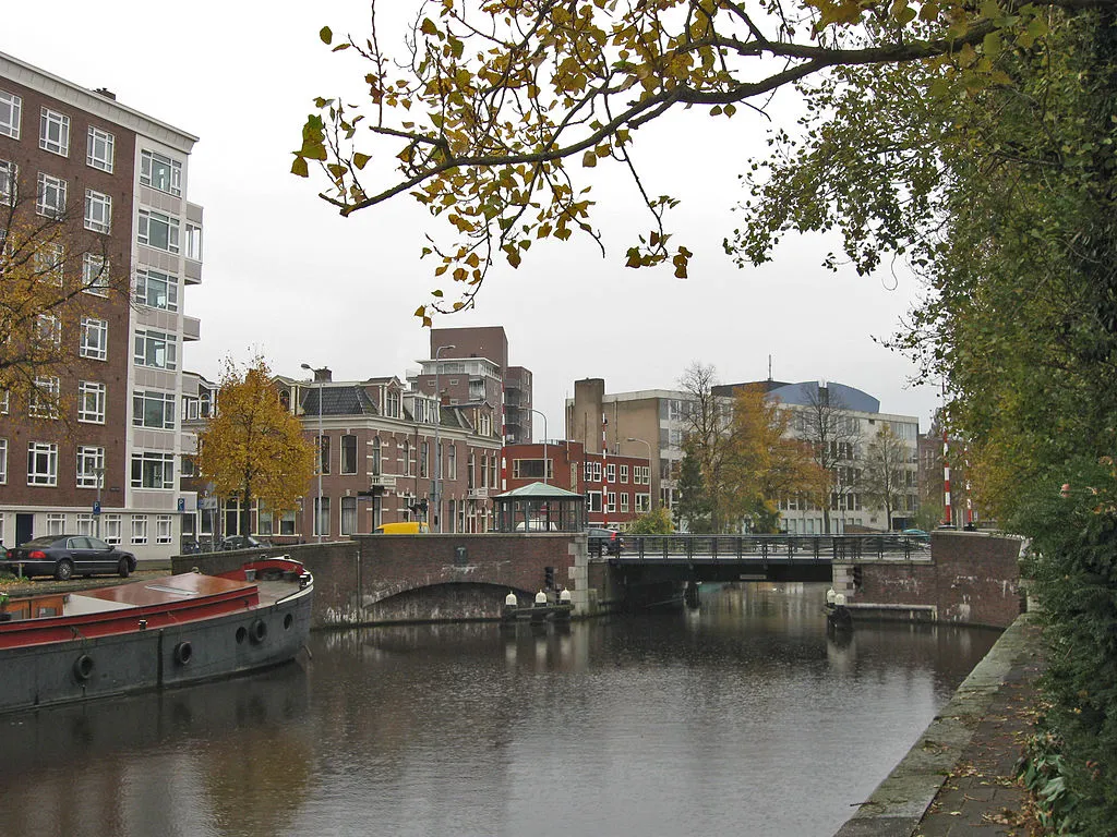 1024px groningen plantsoenbrug cc by sa 30 wikipedia cwkramer