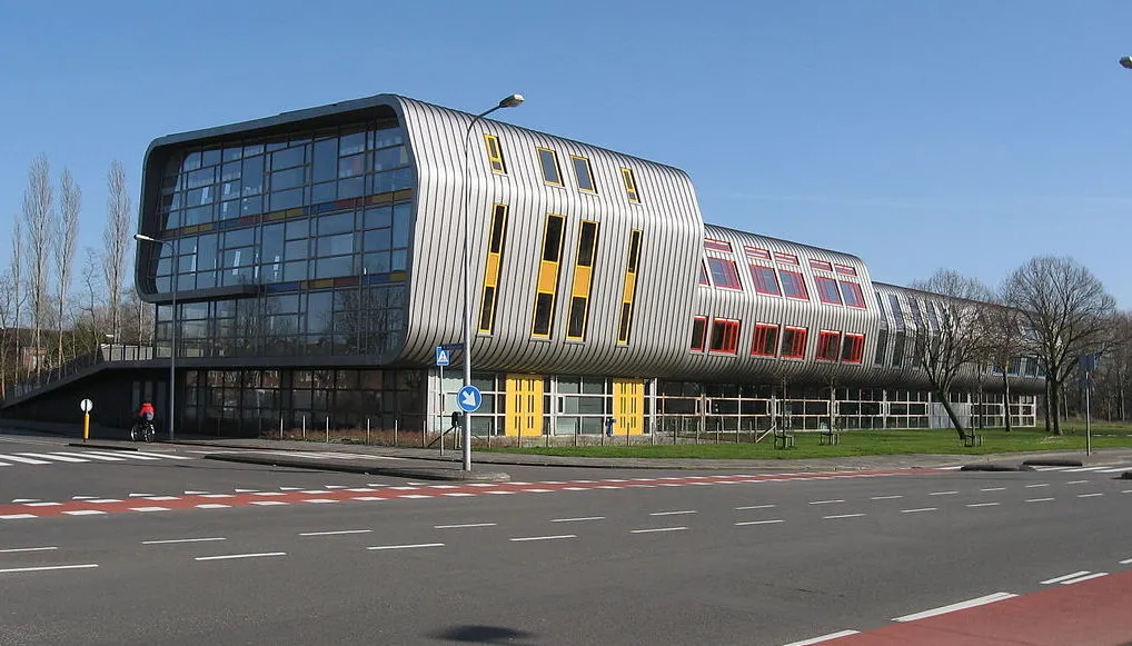 1024px leon van gelderschool cc by sa 30wikipedia commons zanderz e1485344114691