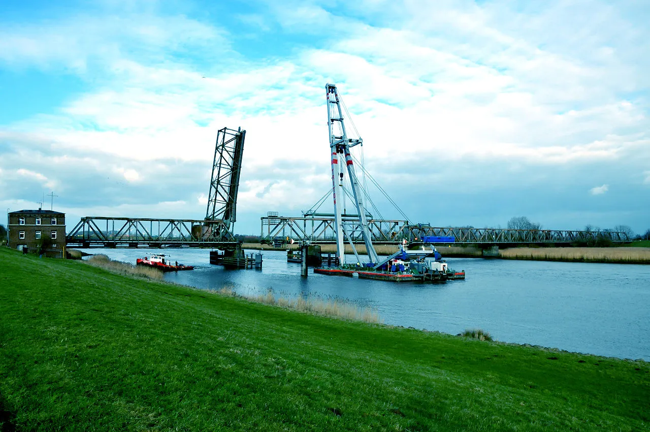 1280px friesenbruecke iii cc by sa 30 jan oosterhuis