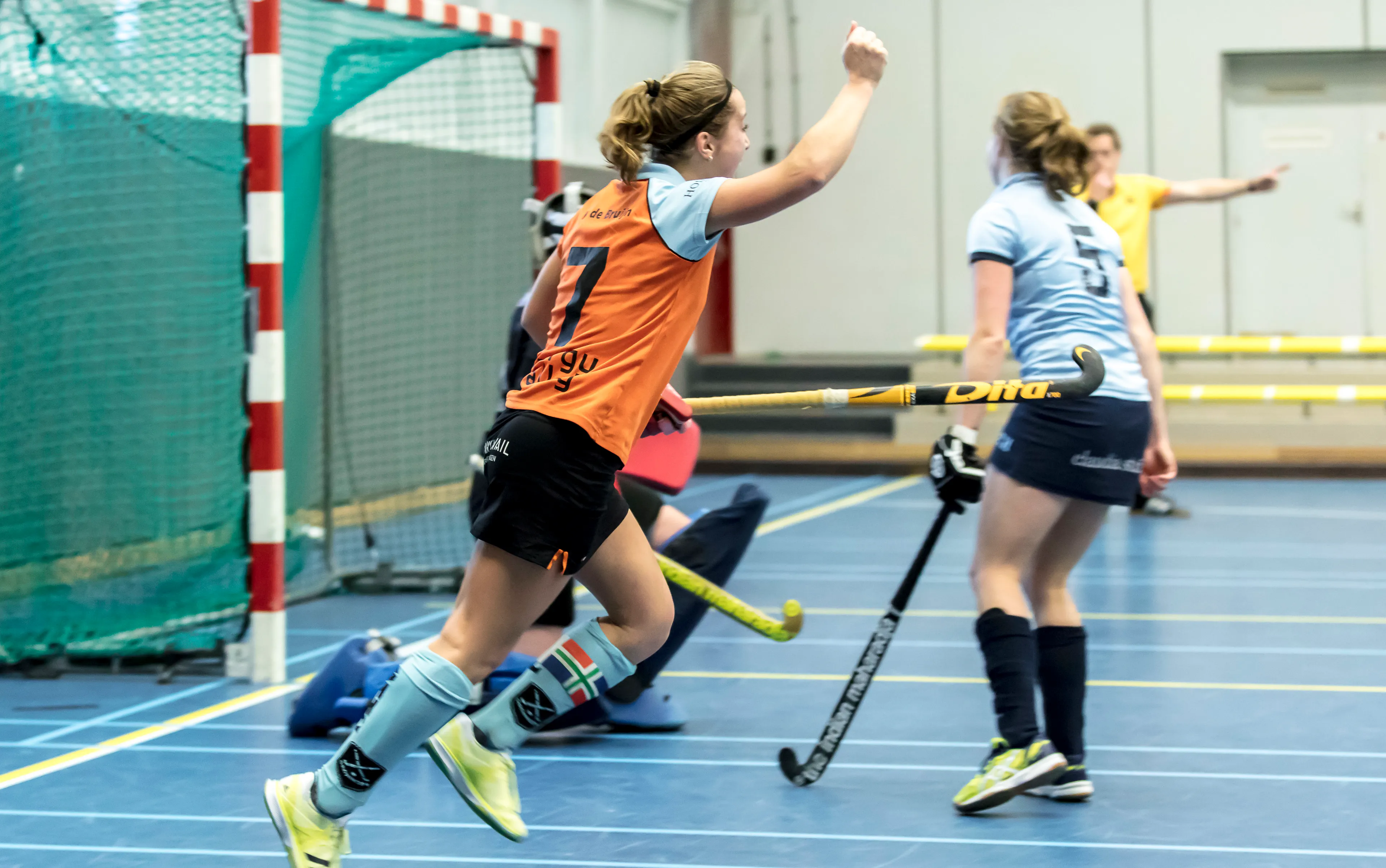 20171217 b9a8121 foto 121 klaartje de bruijn heeft net de 4 1 gescoord tegen nijmegen e1513538214258