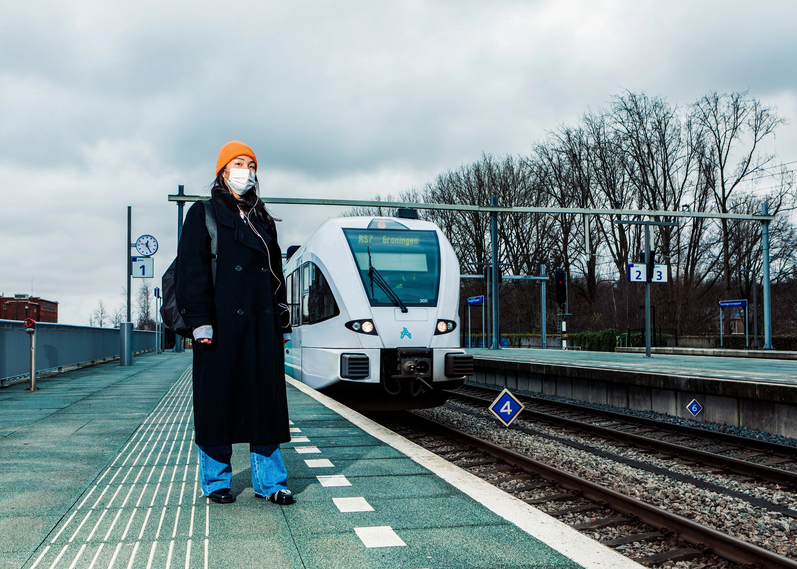 20220214 persbericht qbuzz ns en arriva slaan samen met groningen bereikbaar en ov bureau groningen drenthe handen ineen