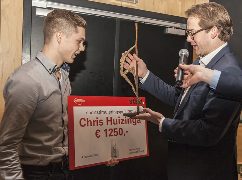 4 02 2016 chris huizinga wint sportstimuleringsprijs 2015 henk tammens 3